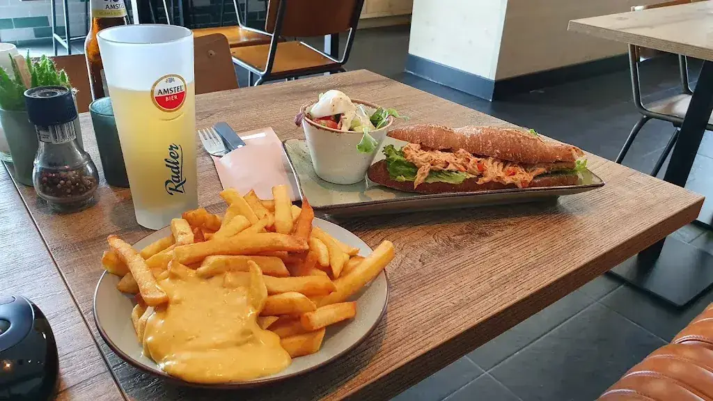 Fam Sanders_Cafe 't Hoekje_Dinteloord_review