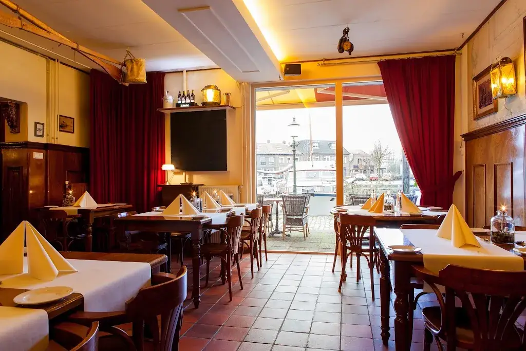 Z'Onder Zeil Restaurant & Café restaurant in Steenbergen