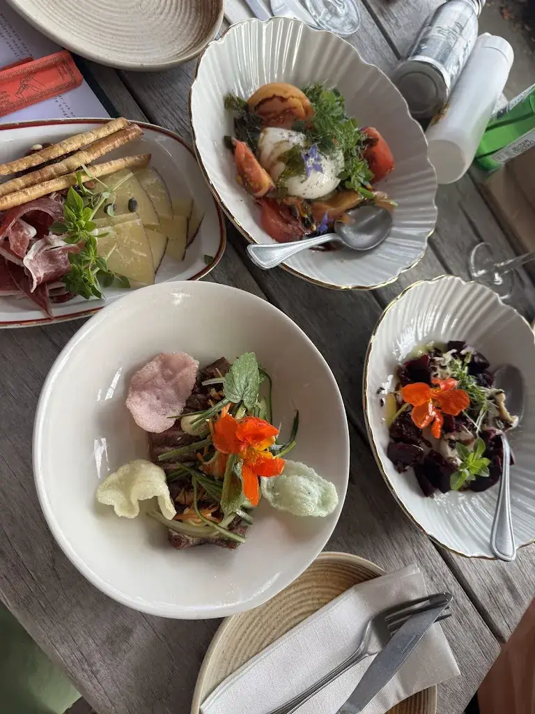 Christiaan Cooiman_THUIS eten&wonen_Dronten_review