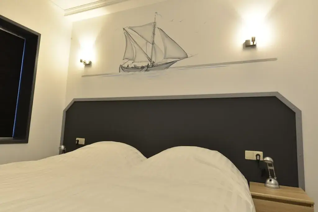 Havenzicht Westkant restaurant in Dinteloord