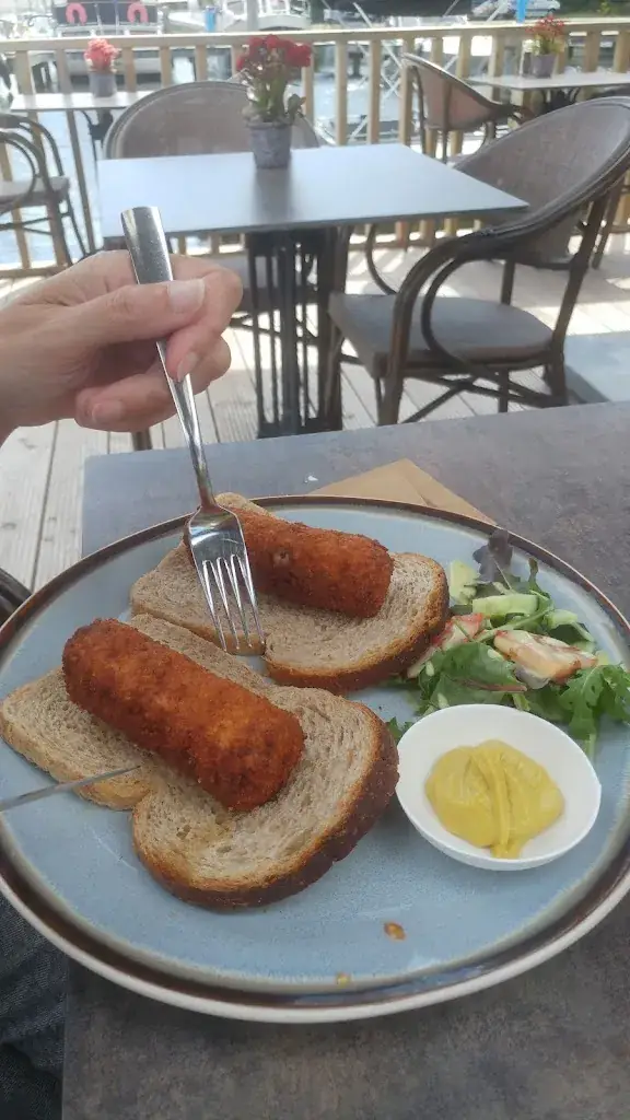 Albert Lieuw_Brasserie Overstag_Klundert_recensione