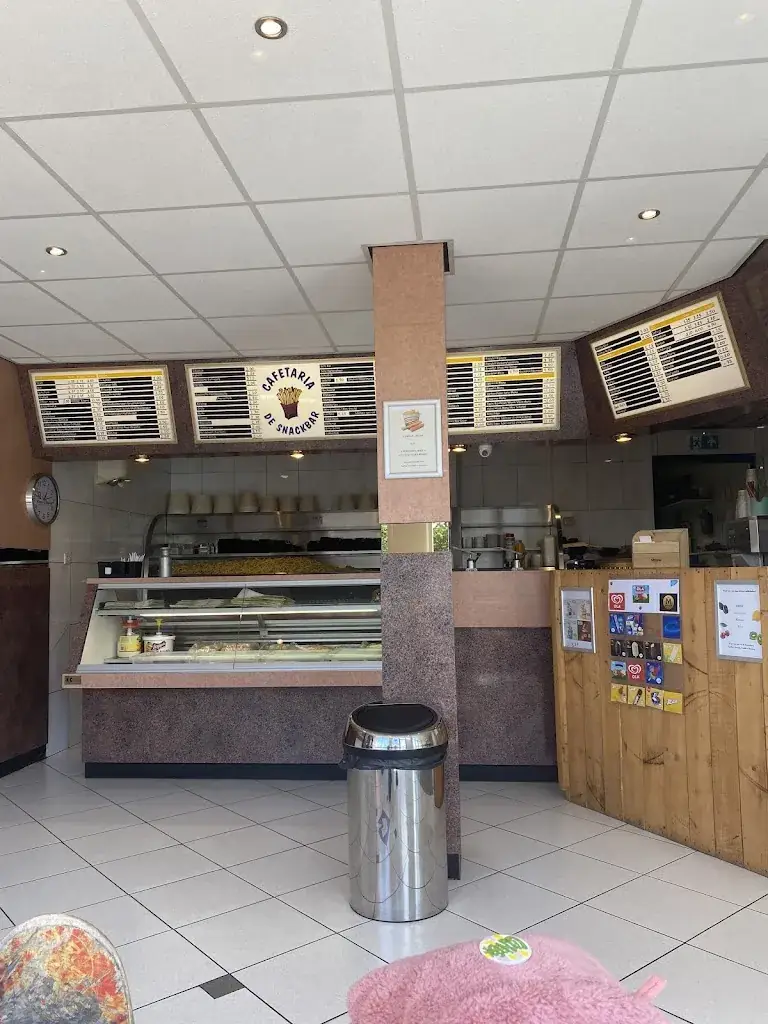 Cafetaria De Snackbar_Dinteloord_slider_image_1