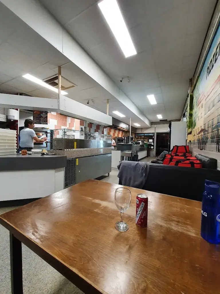 Pizzeria Napoli_Dinteloord_slider_image_3