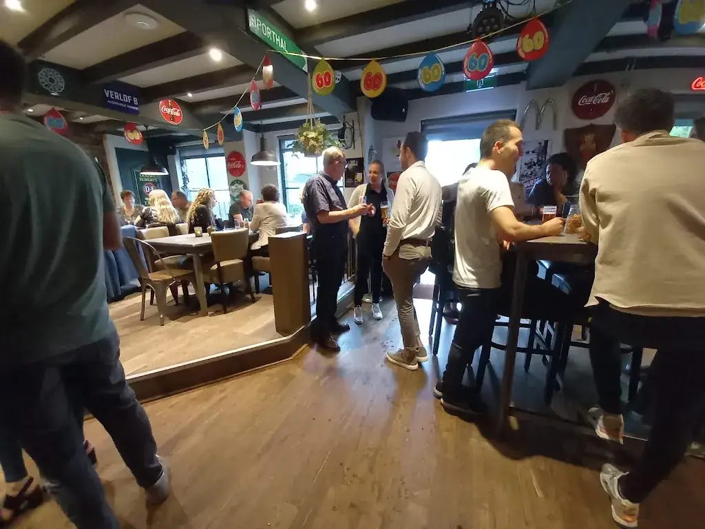 Kennel Ut it suden_Feestcafe - zaal De Donk_Duizel_review