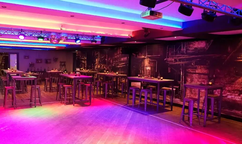 Feestcafe - zaal De Donk restaurant in Duizel