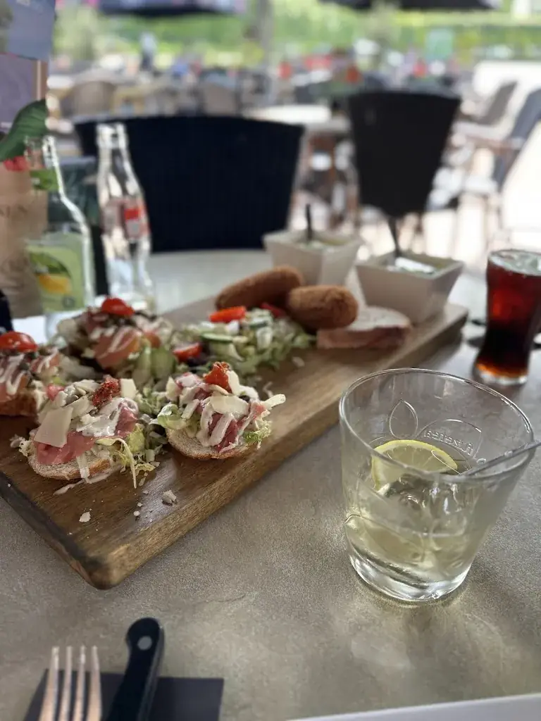 Susan Bruin_De Vriendschap_Sint-Oedenrode_review