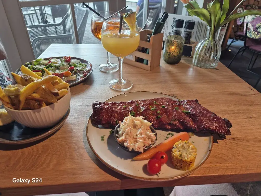 Roland Van Den Nieuwenhuizen_Bij Broeders_Berkel-Enschot_review