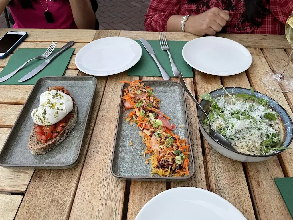 Subhash Kamboj_Aards Eetbar & Wijnwinkel_Berkel-Enschot_recensione