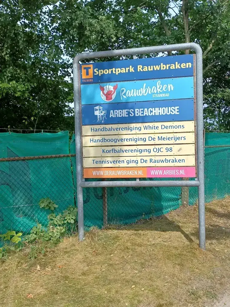 ANTONIO MARTINS_Arbie's Strandbad - Beach House_Berkel-Enschot_review