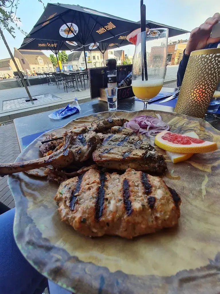 Jay Yu_Grieks Restaurant Olympia_Waalre_review