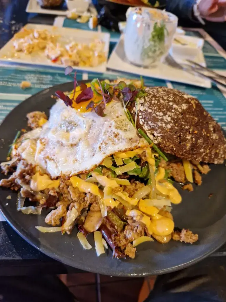 Hasini garikapati_‘t Brabants Genot_Waalre_review