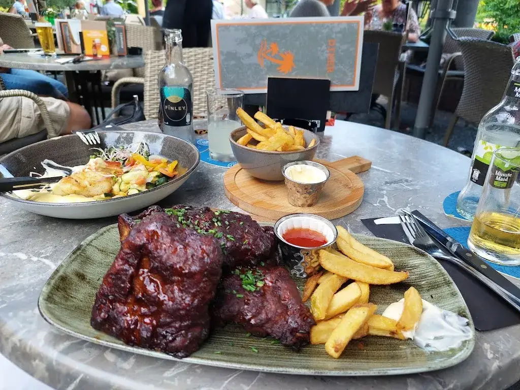 Café zaal Kloosterzicht_Gemonde_slider_image_2