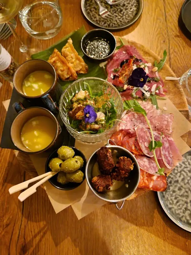 Angelina J._Restaurant Bravoy_Nuenen_review