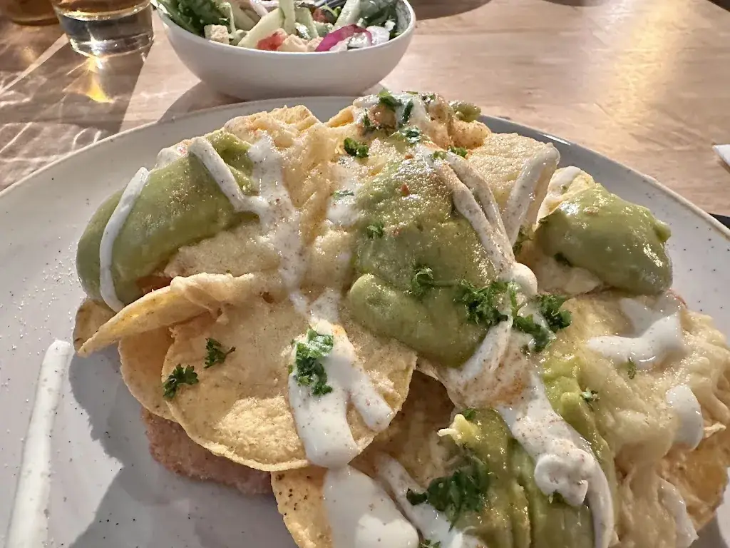 Adelheid Bonnetsmüller_SNTZL - Het Oude Tramstation_Elshout_review