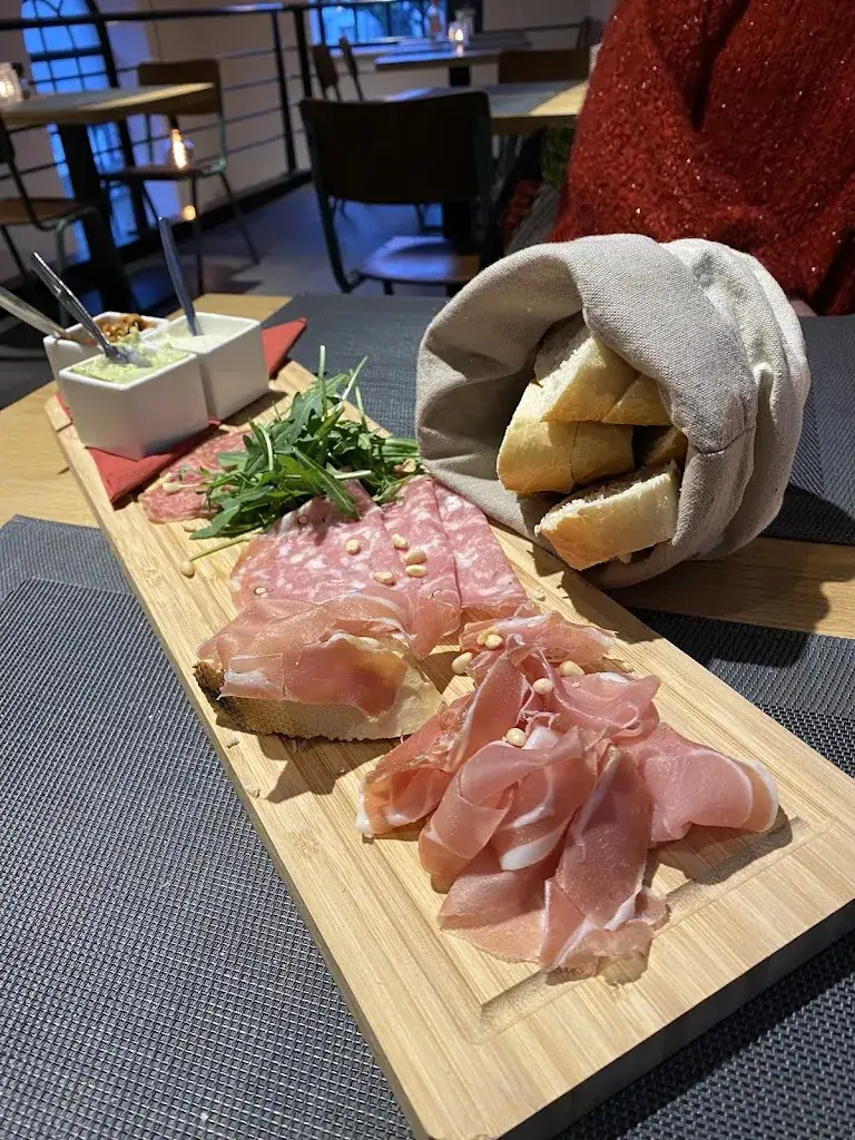 Sander van den Berg_Mercato Pizza & Pasta Bar_Geertruidenberg_review