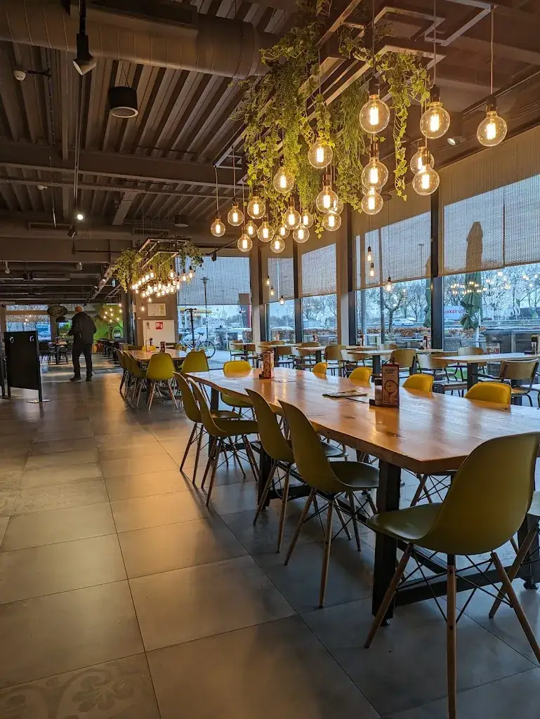 Rob Stevens_La Place_Gilze_review