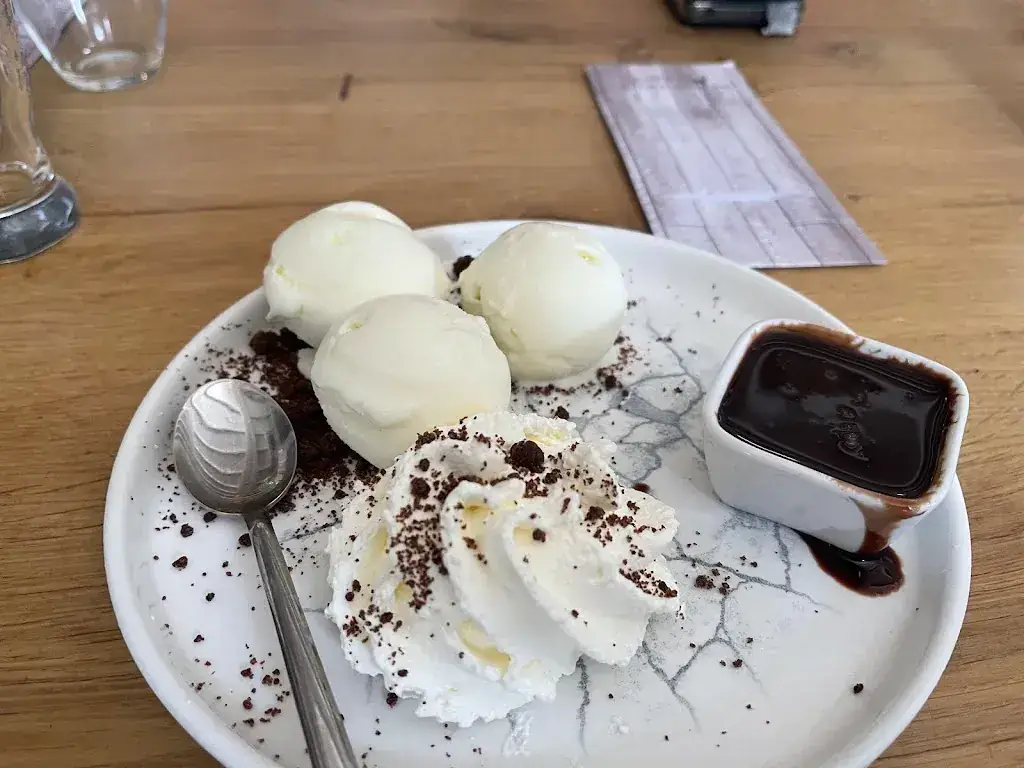 Clinton Aarts_Restaurant Stad Parijs_Hulten_review