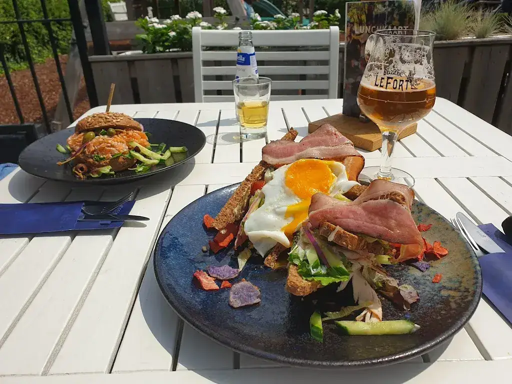 Dennis Kluytmans_Restaurant Stad Parijs_Hulten_review