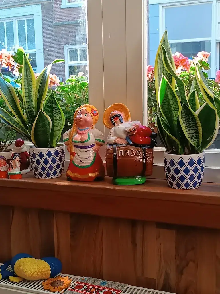 Maria Hytti_Eten bij Tanja_Grave_review