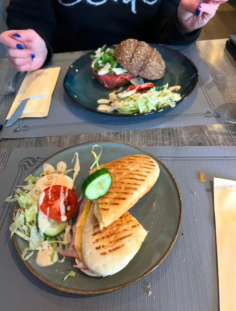 Menu_By Yvette_Halsteren_image_2