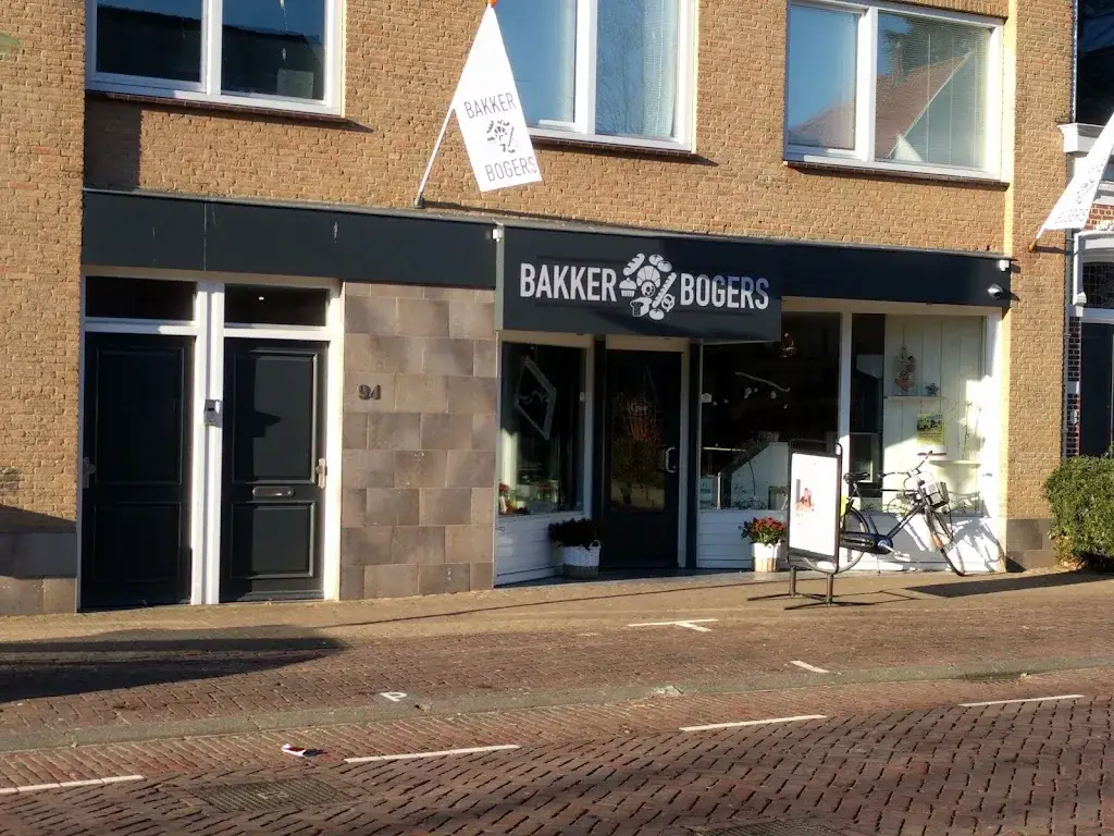 By Yvette_Halsteren_slider_image_1