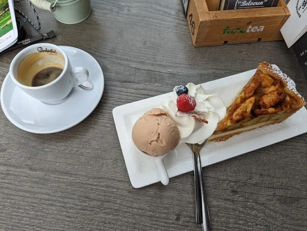 Ralph van Roosmalen_Pannekoekenhuis Belveren_Haaren_review