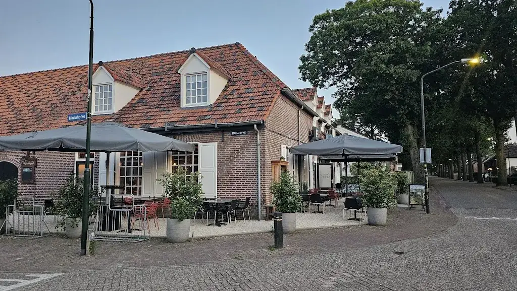 Mike Paull_Foodies & Zo_Handel_review