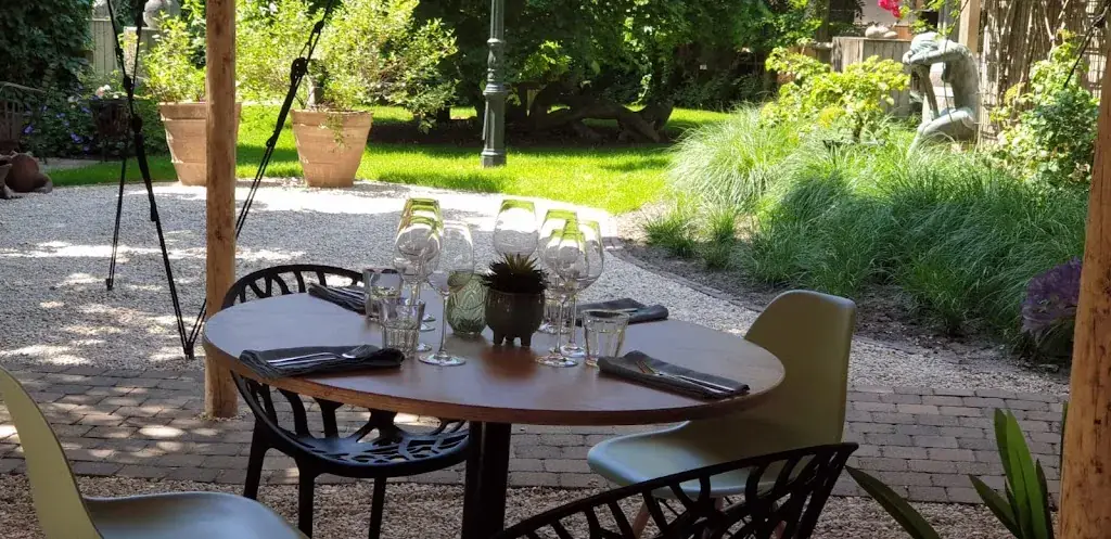 Foodies & Zo restaurant in Handel