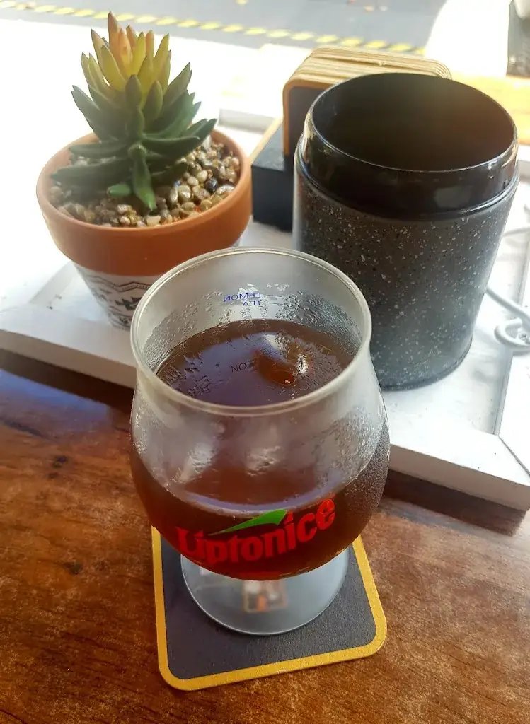 Menu_Cafe 't Hart_Handel_image_1