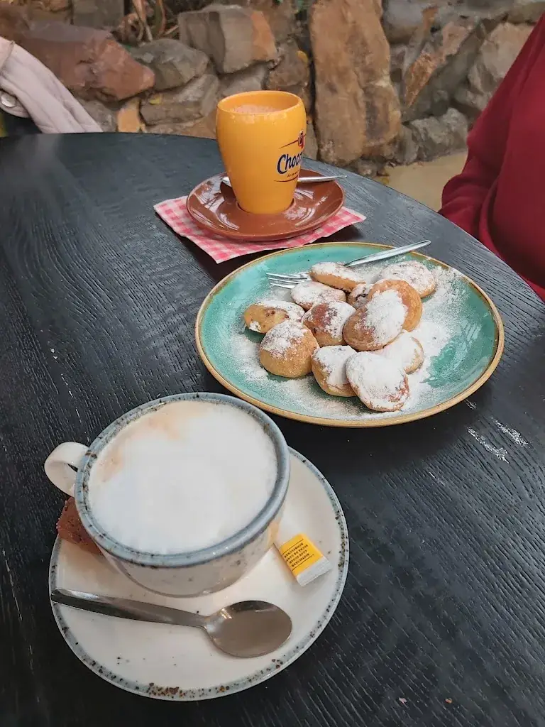 Het Plein restaurant in Hapert