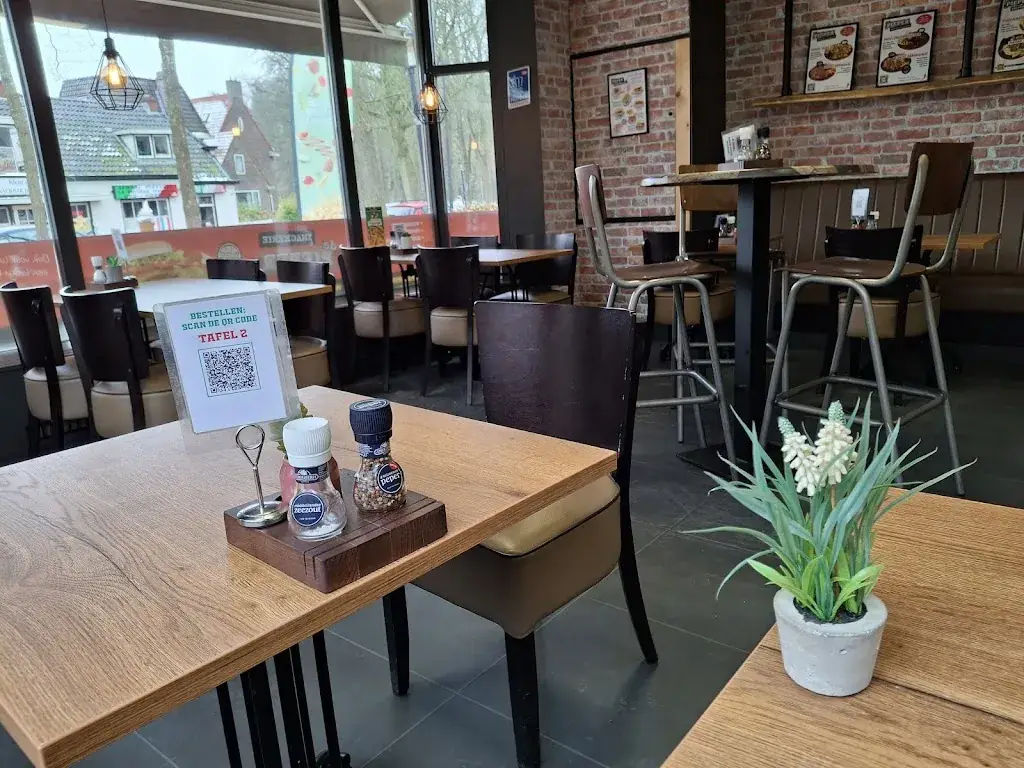 Marius Langenberg_Snackerie De Pieper_Zuidlaren_avis