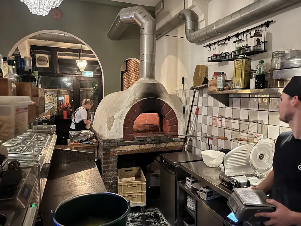 Hans van der Panne_Il Bandito_Breda_review