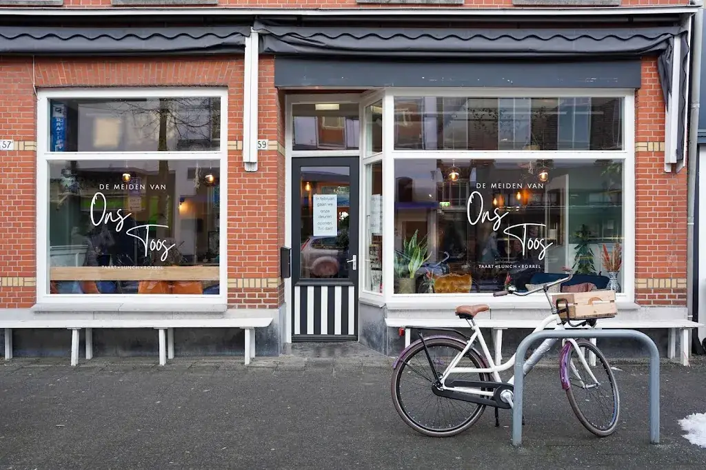 De meiden van ons Toos restaurant in Breda