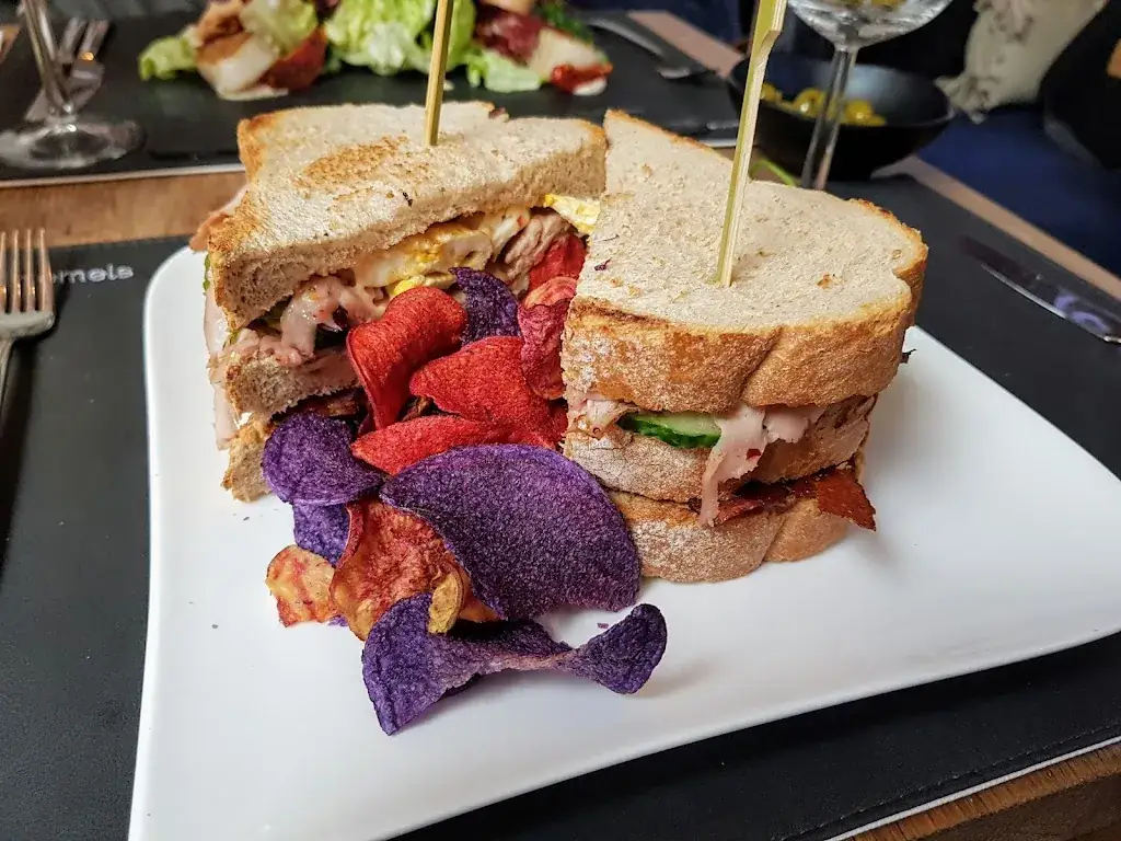 baskabas_Luther Breda_Breda_review