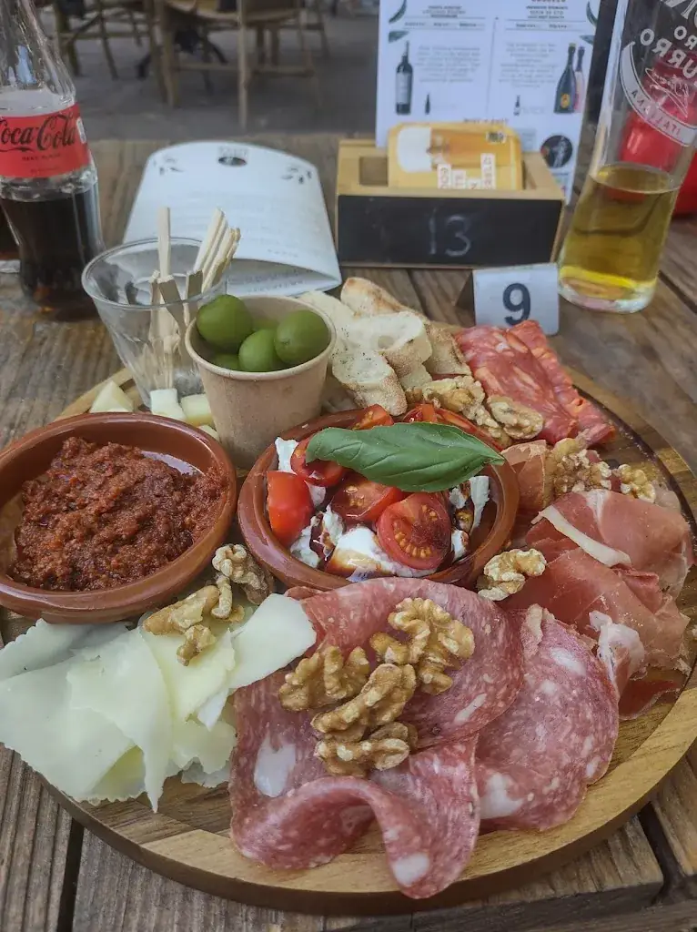 Menu_LOLO Pizzabar Ginnekenmarkt (AVPN certified)_Breda_image_8