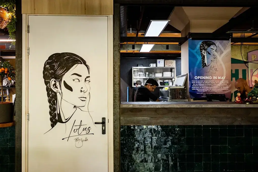 Lotus by Jermain_Eindhoven_slider_image_1