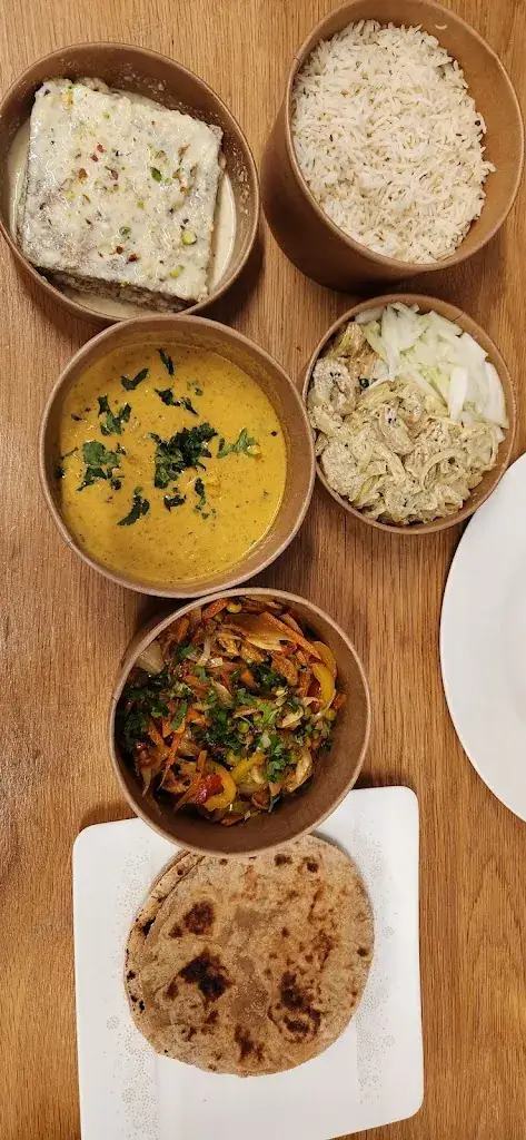 Min-Ho Jang_Flavours and Fusion (Pre-order based Catering)_Eindhoven_review