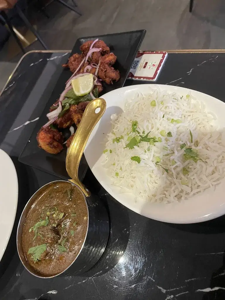 karthik grao_Sense of Lanka_Eindhoven_review