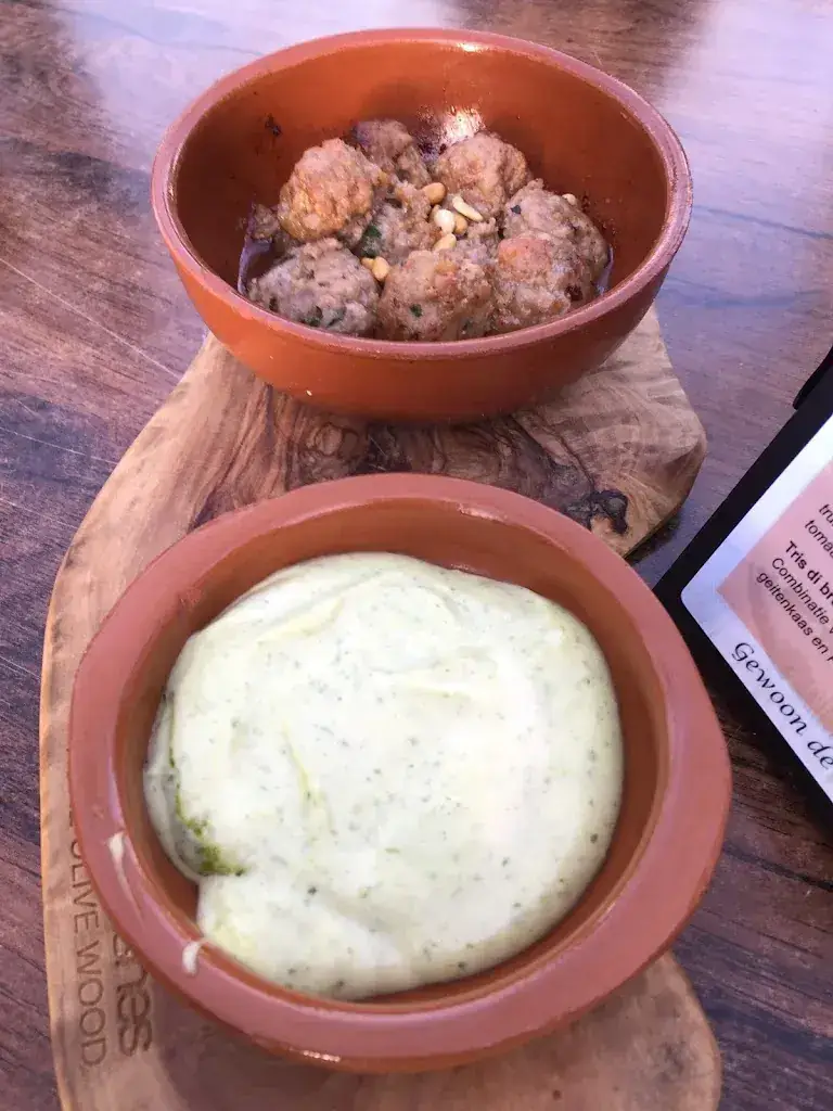 Kelii Kanoa_Il Borgo_Helmond_recensione