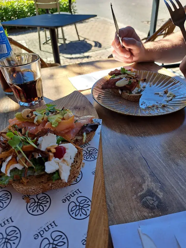 Michie Maarschalkerweerd_de Linde_Reek_review