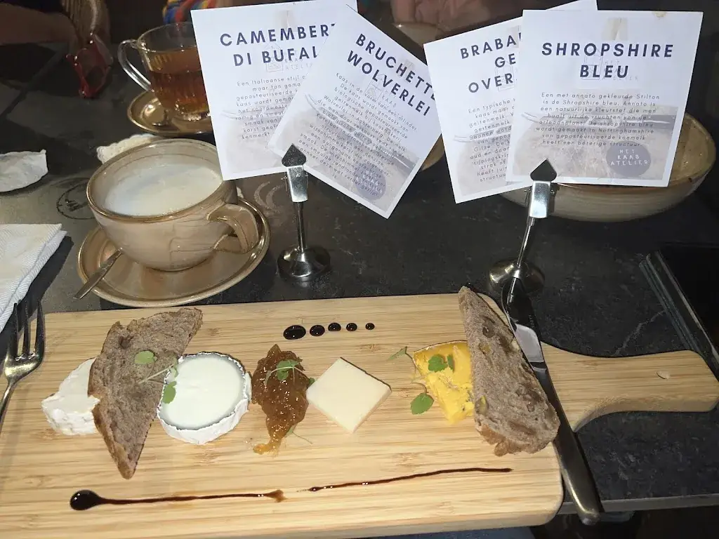 Menu_Restaurant Lova_Hoeven_imagen_7