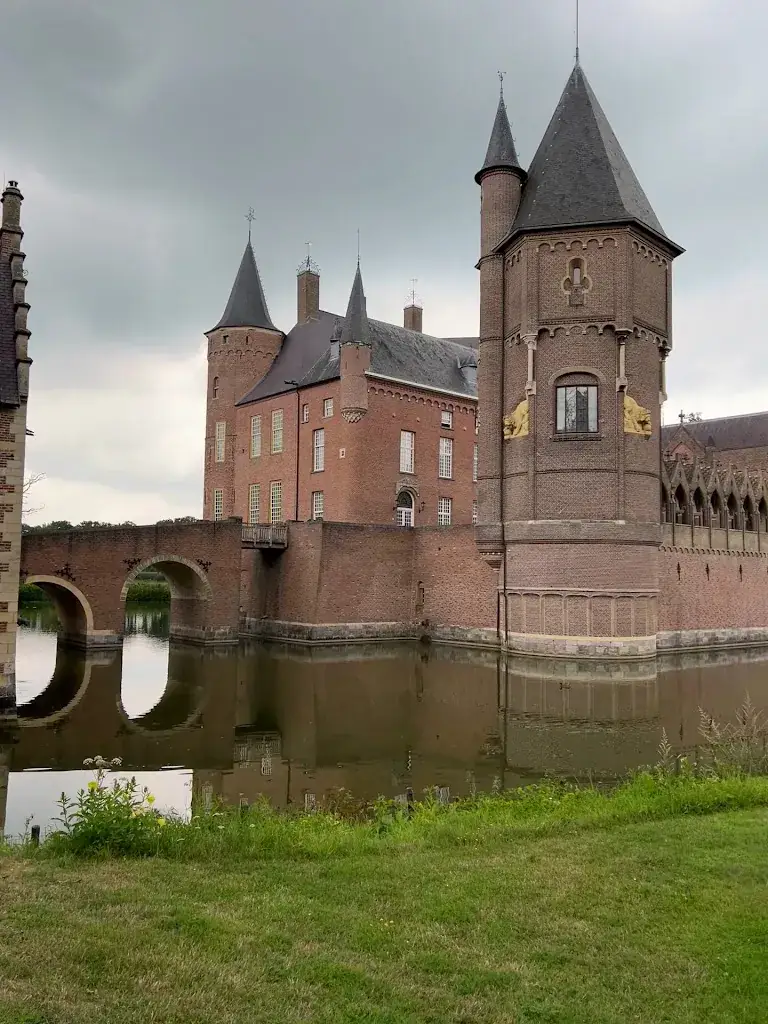 Dennis van Heugten_Heeswijk Castle_Heeswijk-Dinther_review