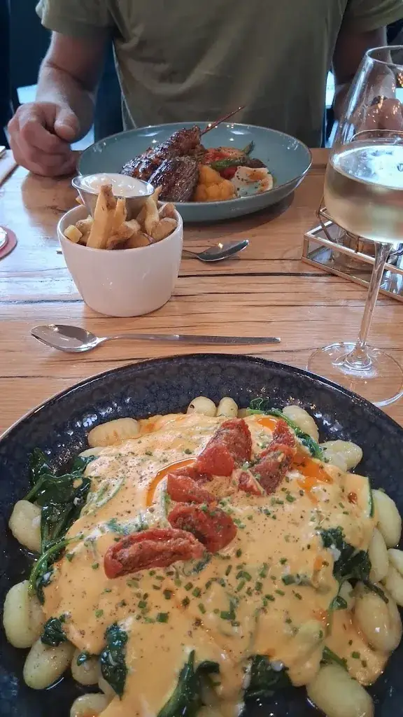 Nayla Brouwer_Het Verlangen_Helvoirt_review