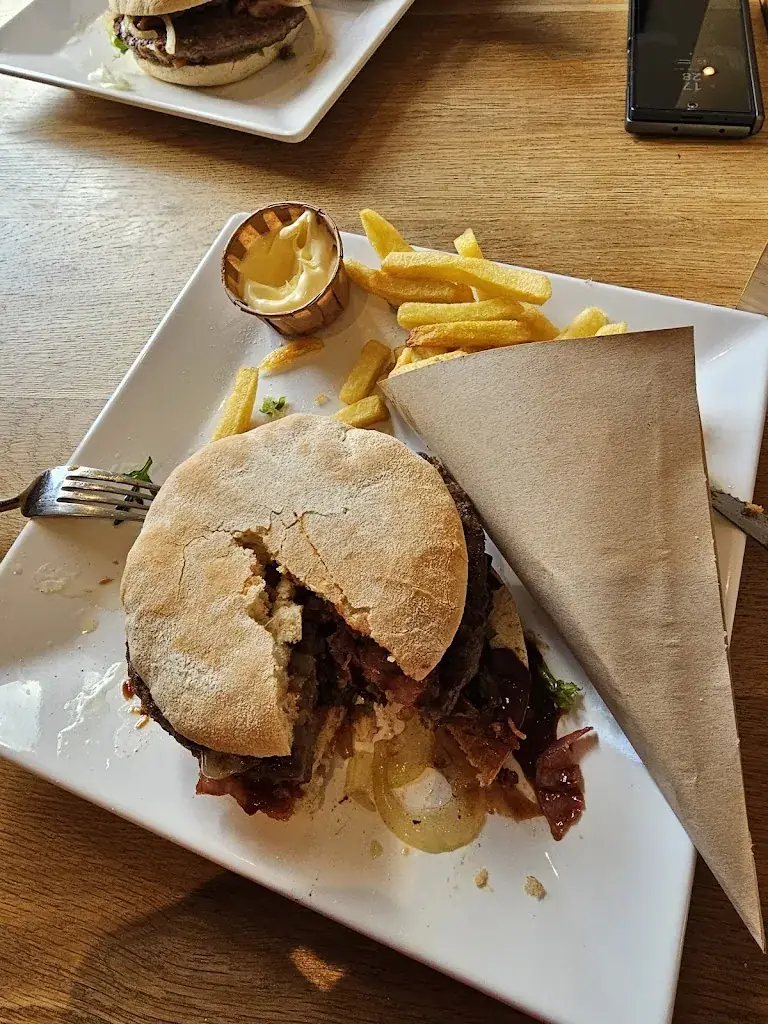 pietruszka lex_Mainstreet_Hoogeloon_review