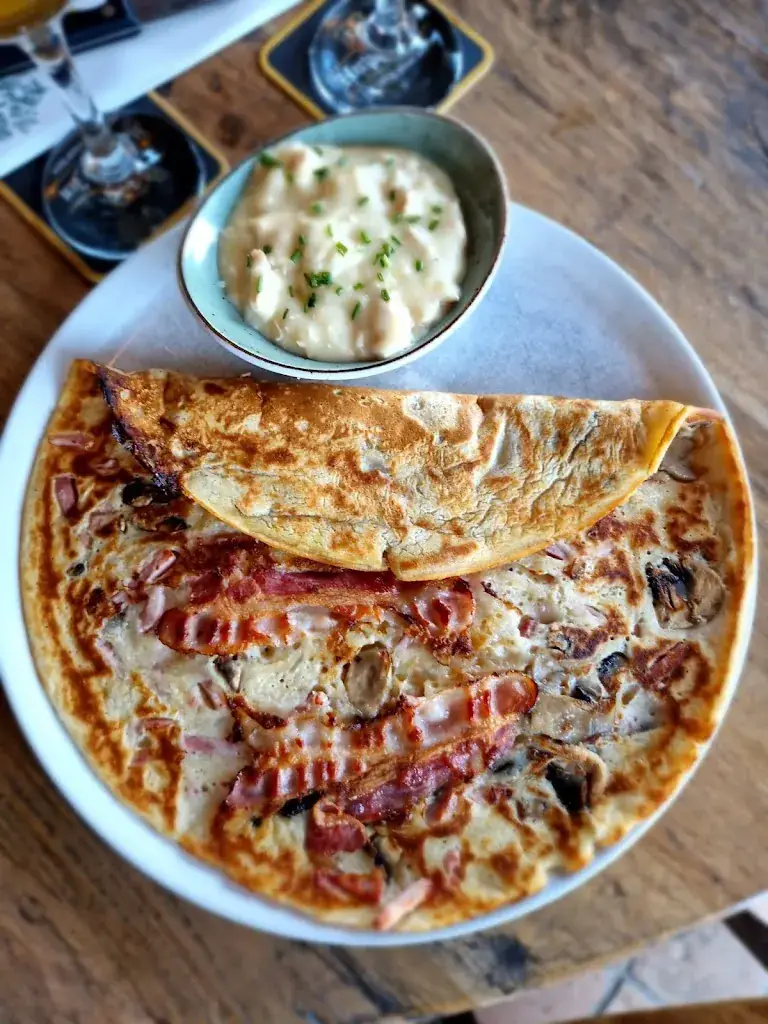 Hasini garikapati_Pannenkoekenherberg Hollandershoeve_Reusel_review