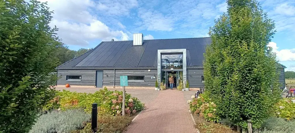 E Herijgers_Ontmoetingscentrum Voor Anker_Mierde_review