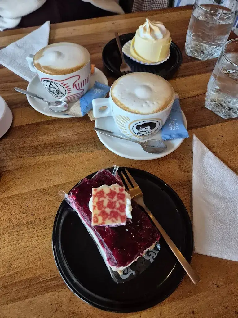 Andrei Irlweg_Lunchroom Marmer_Eindhoven_review