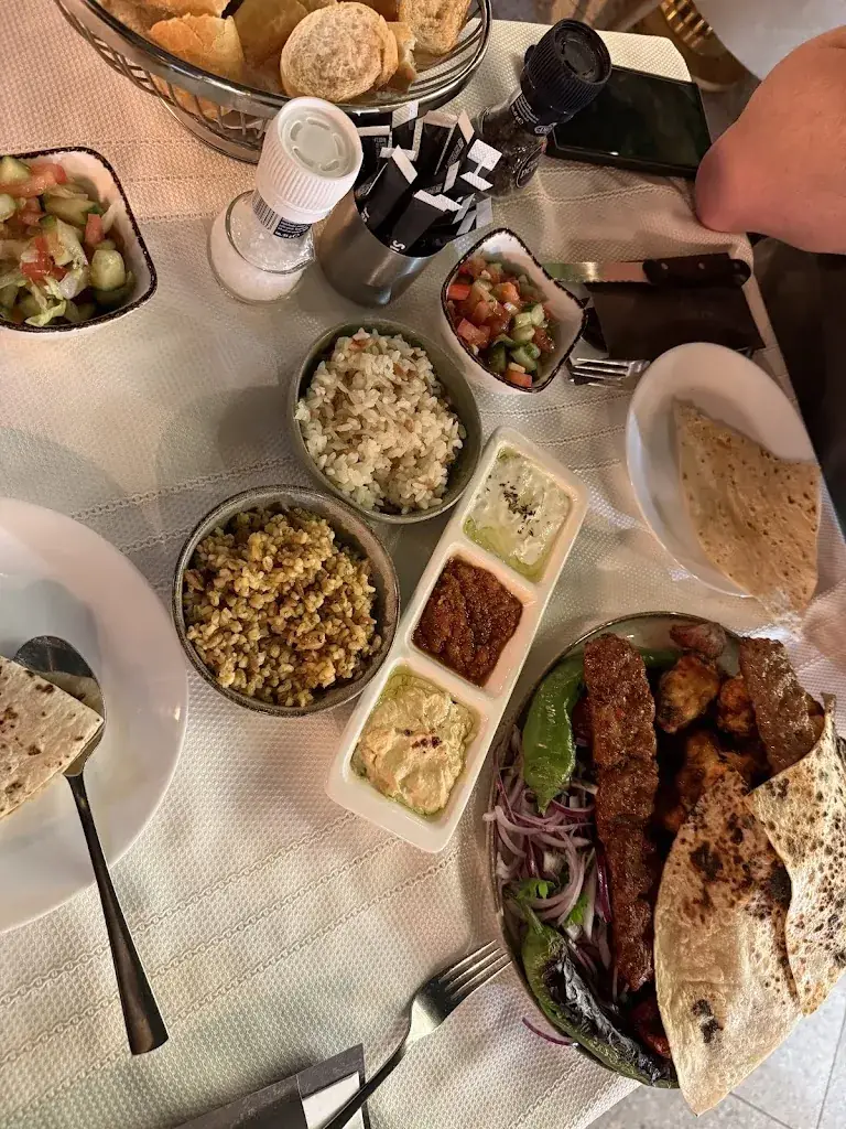 Ria Plum_Sehzade Ocakbasi_Eindhoven_review