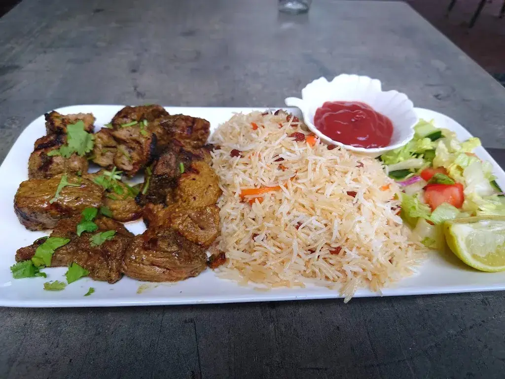 Salsaphotographer Coento P (Cornelis Priemis)_Parwaan Restaurant_Hoogerheide_Bewertung