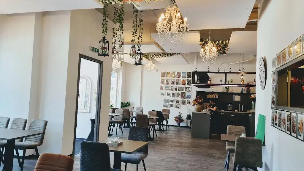 Parwaan Restaurant restaurant in Hoogerheide